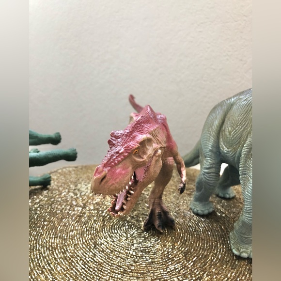 Toy Dinosaur Lot Of 4 - Action Figures - Picture 3 of 11